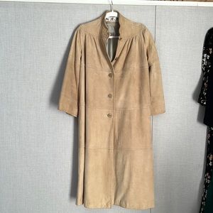 Vintage Beautiful 70’s Suede trench coat